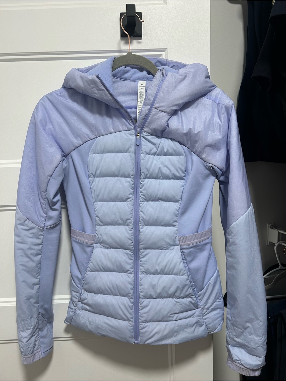lululemon athletica Down For It Running Jacket - Light Lavender